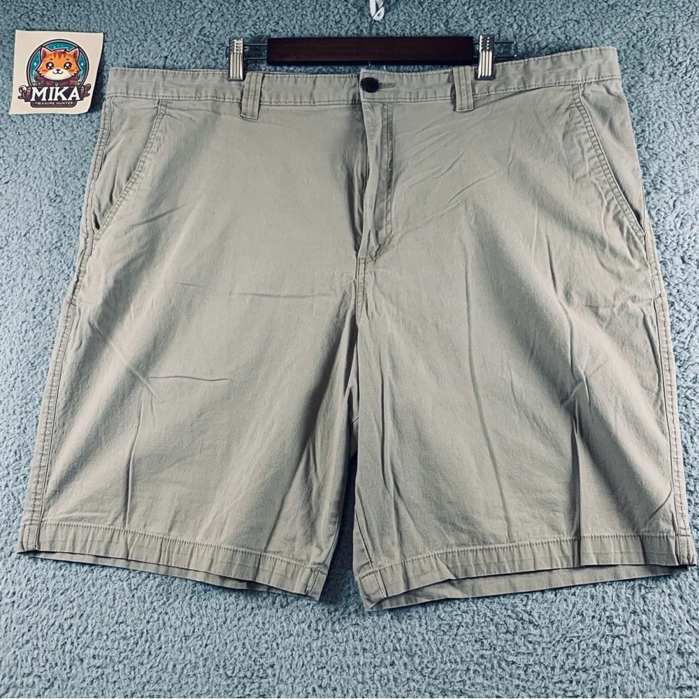 Magellan Outdoors‎ Shorts Men's Flat Front Cotton Blend Khaki Size 44W Inseam 9